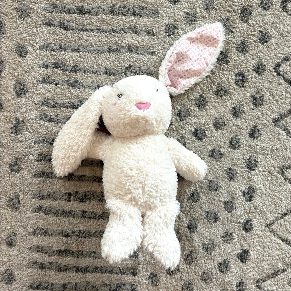 Floral ear bunny
